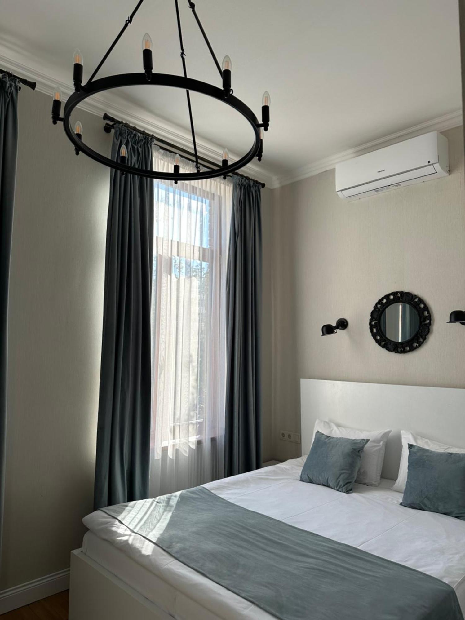 Hotel Ticiani 15 Kutaisi Luaran gambar