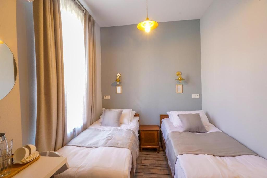 Hotel Ticiani 15 Kutaisi Luaran gambar